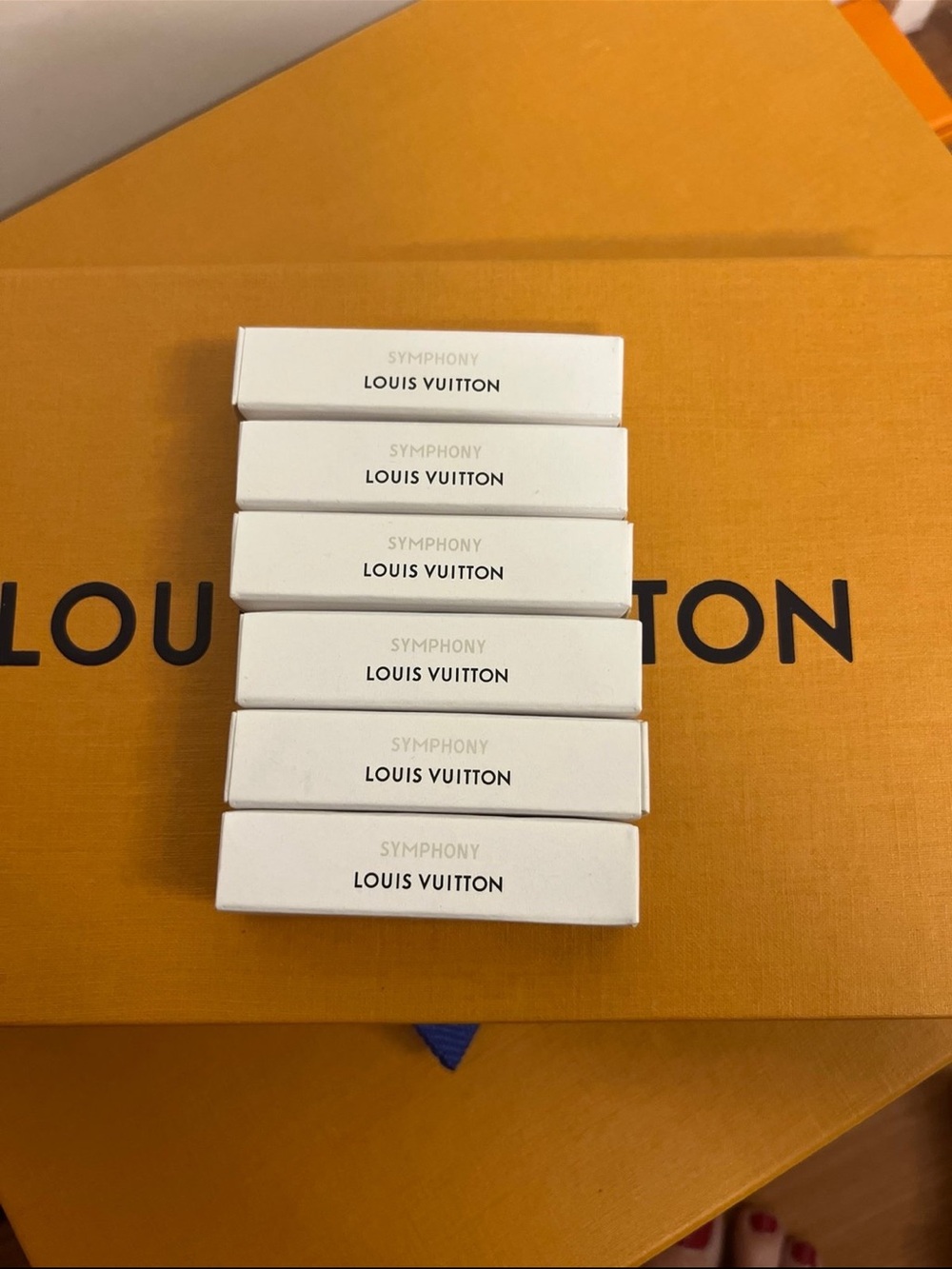 Louis Vuitton Symphony 2ml bundle of 6